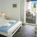 Playera Holiday home Naousa (Paros)