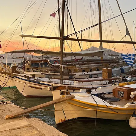 Playera Holiday home Naousa (Paros)
