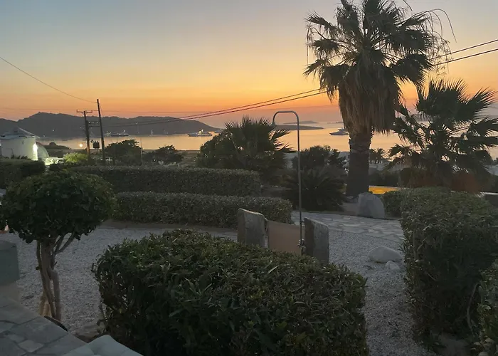 Playera Holiday home Naousa (Paros)